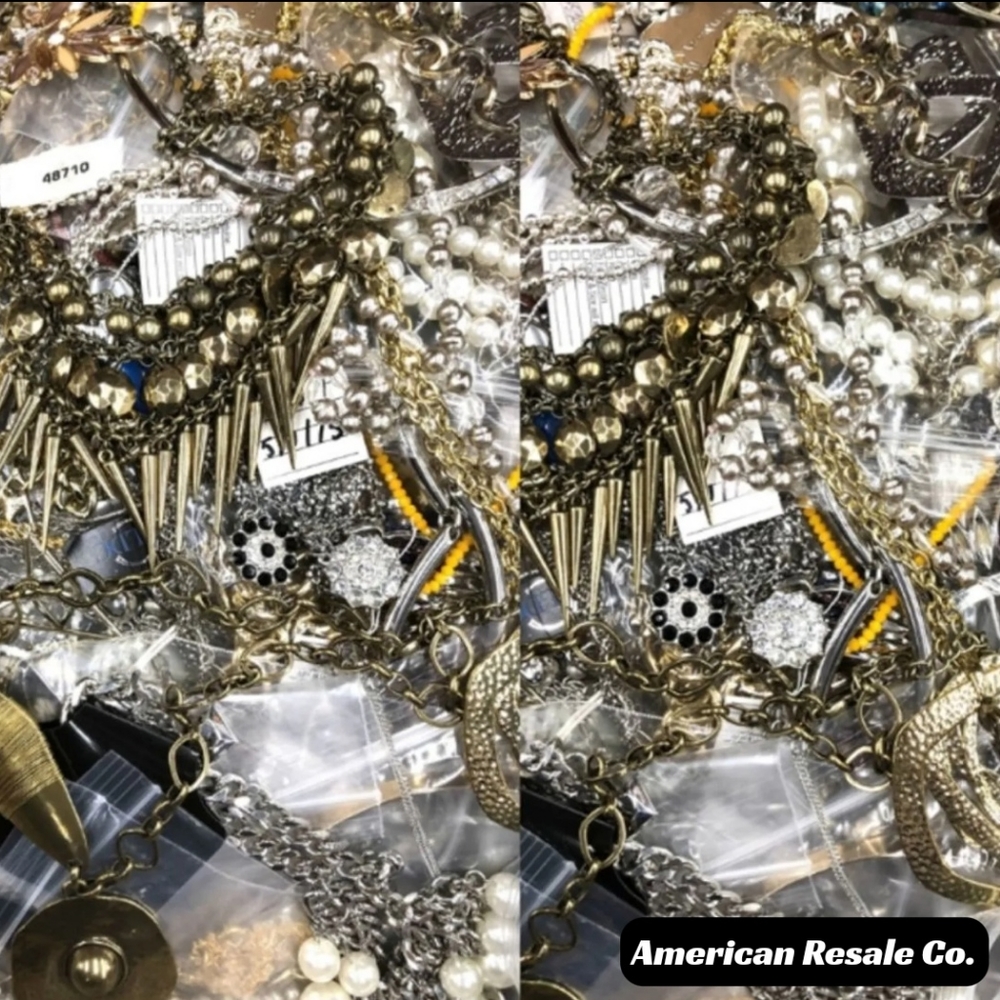 5 lbs Jewelry Lot-Some Good Some Broken-Necklaces,Bracelets,Earrings-etc - Picture 6 of 8